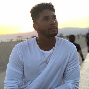 Meet your Posher, Luis